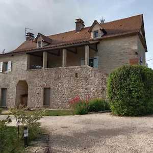 https://au-merle-chanteur.midi-pyreneeshotels.com